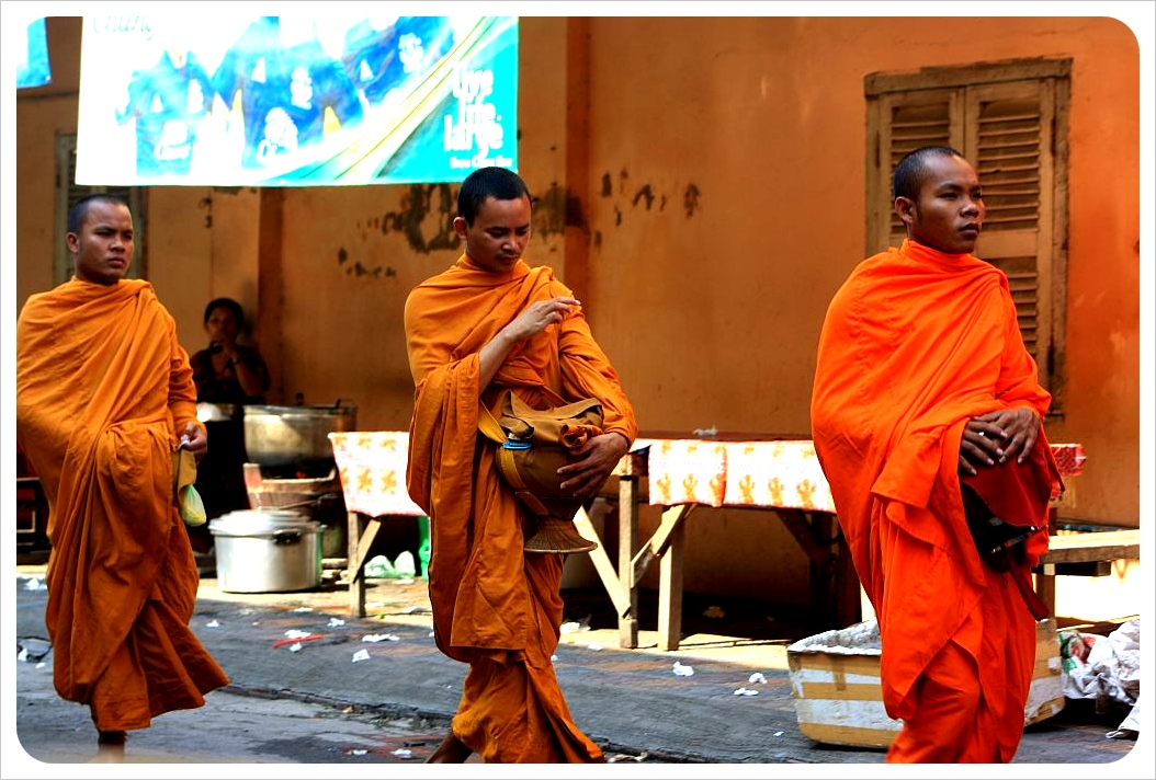 cambodian buddhist monks