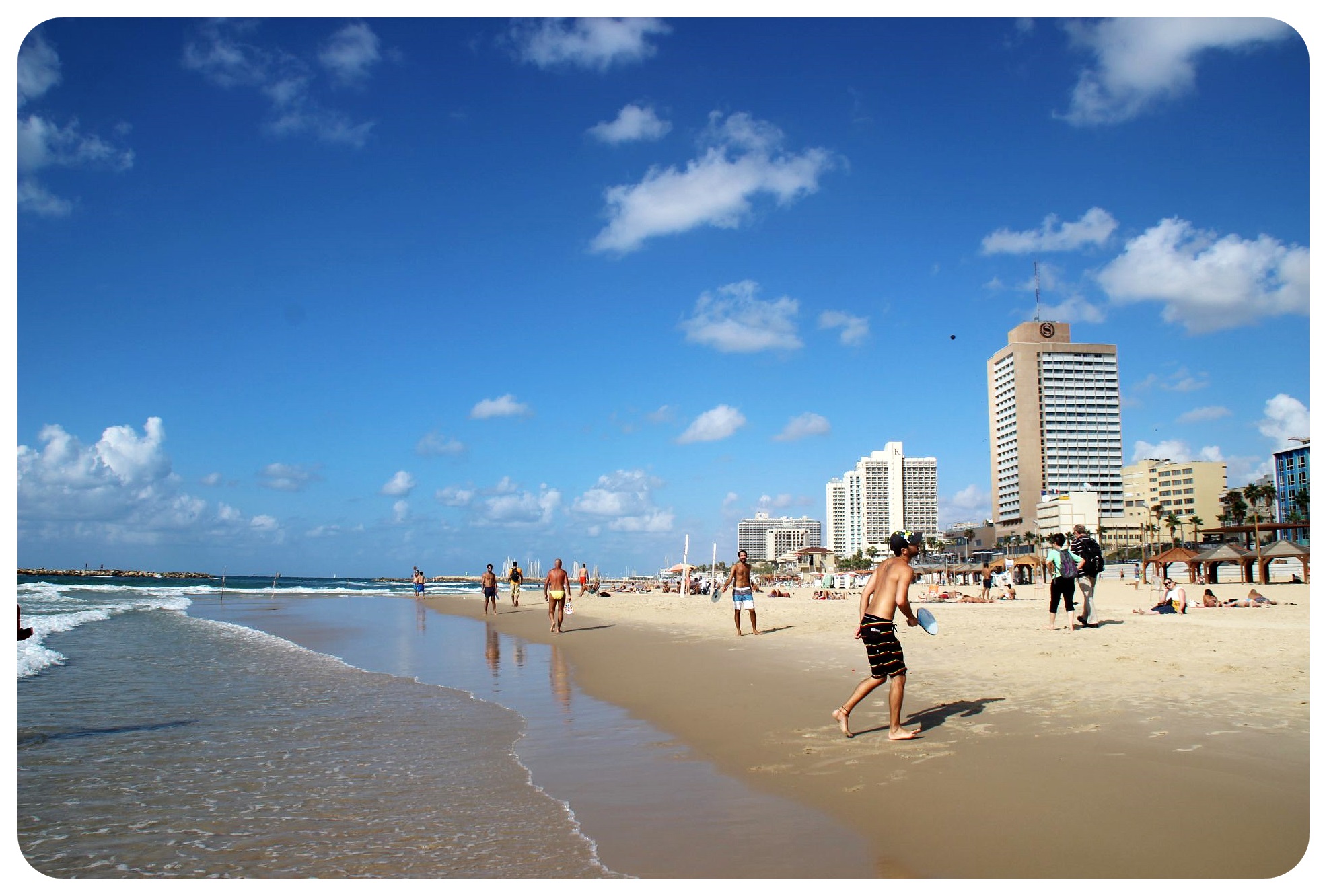 Travel Challenge: Is it possible to visit Tel Aviv on a budget?