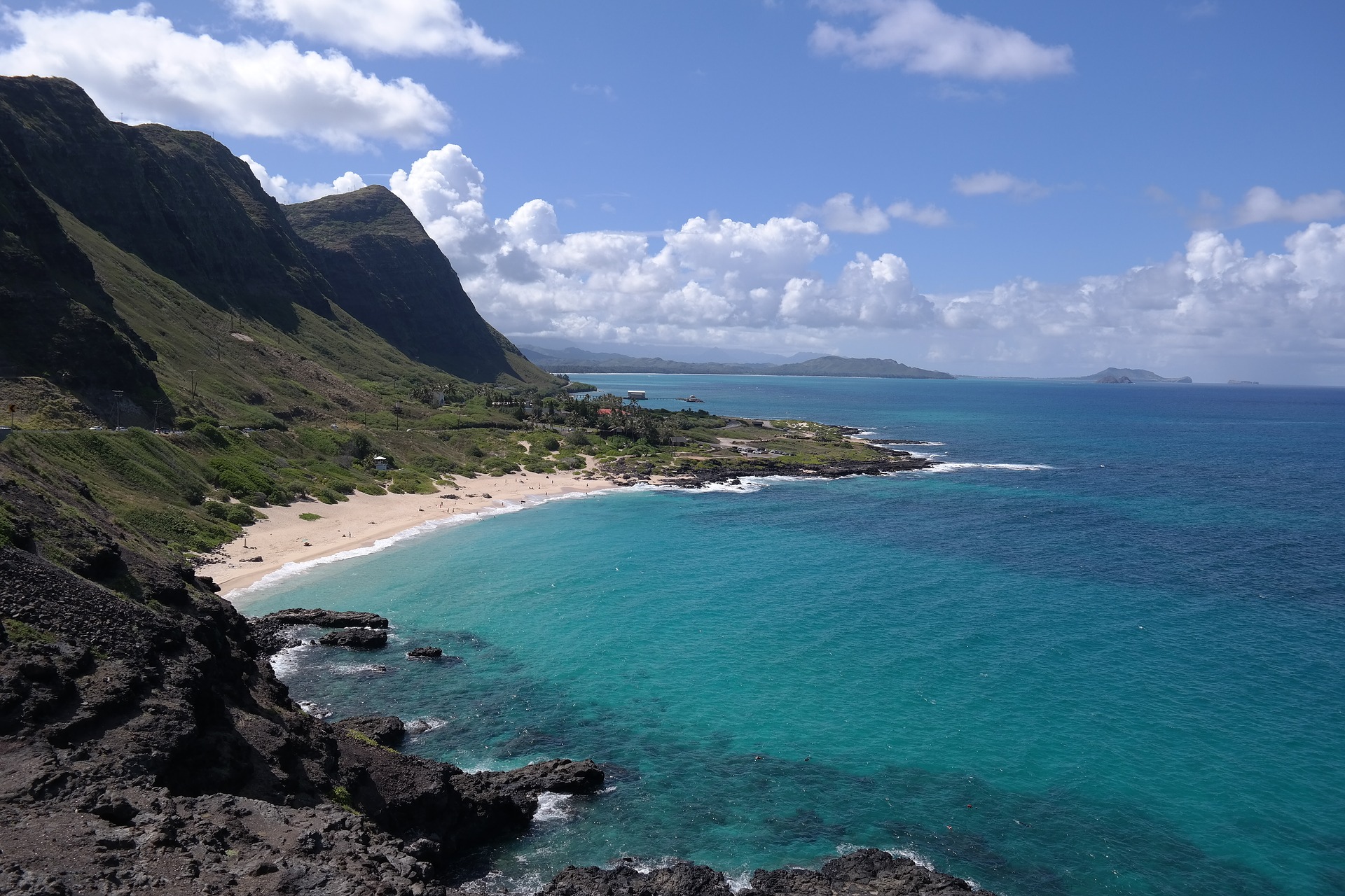 Destination Honolulu – Where to Stay, Eat & Explore on The Cheap Side