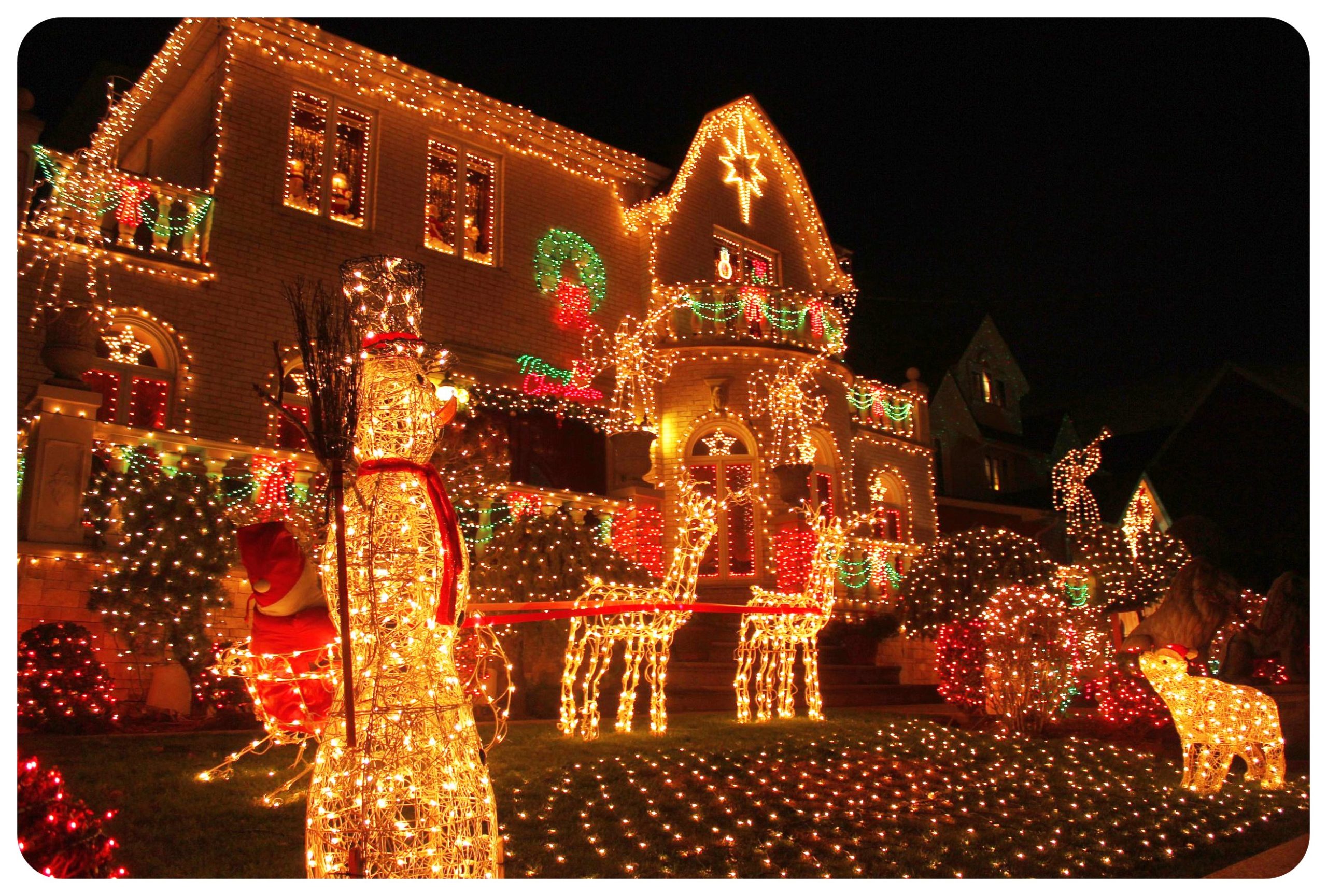 christmas activities in New York City: Dyker Heights